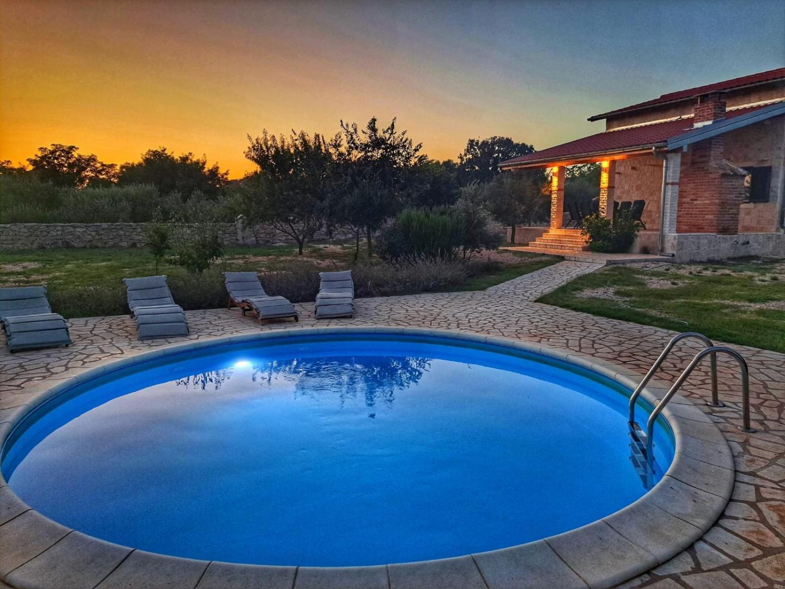 Villa Stone Pearl With Heated Swimming Pool สเวติ ฟิลลิปปี ยาคอฟ ภายนอก รูปภาพ